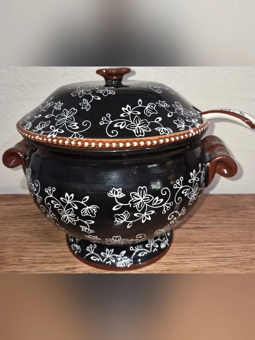 Temp-tations Floral Lace 3-qt Ceramic Soup Tureen with a matching ladle